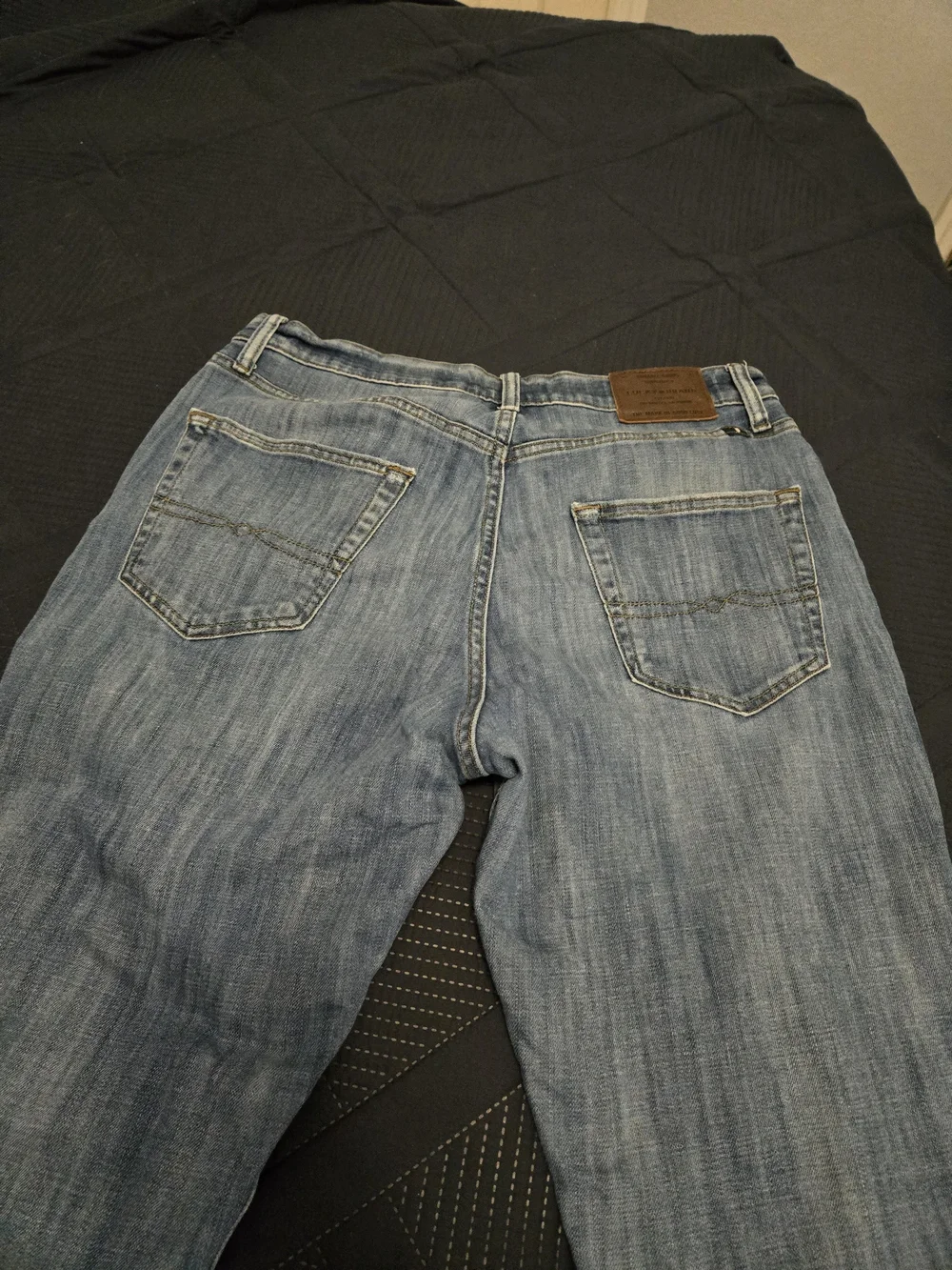 Men's Light Blue Straight-Leg Jeans 33x32 #570